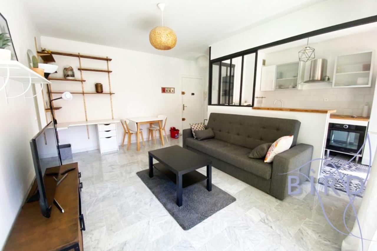 Bright Flat Near To The Beach & Harbor Saint-Laurent-du-Var Exterior photo